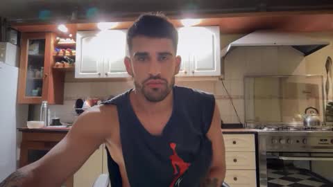 wearetwo online show from 11.28.25