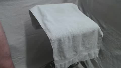 Snapshot of watchingaswell chatting on 12.20.25 watchingaswell online show from 12.20.25