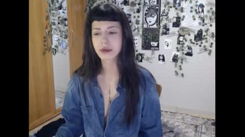 Mina online show from 09.19.25