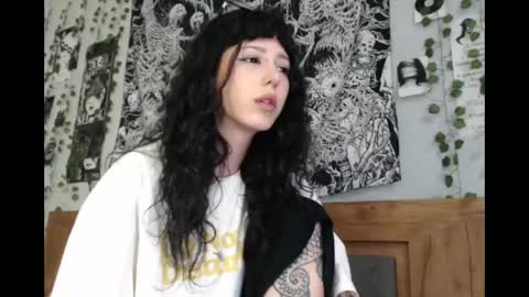 Mina online show from 05.28.26