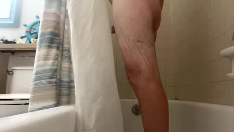 Snapshot of waynedangle chatting on 11.14.25 Mike Hunt online show from 11.14.25