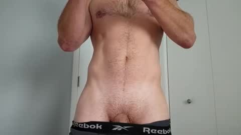 Snapshot of waynekent80 chatting on 12.02.25 waynekent80 online show from 12.02.25