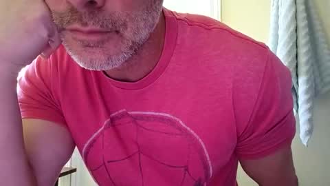 Snapshot of waynekent80 chatting on 12.04.25 waynekent80 online show from 12.04.25