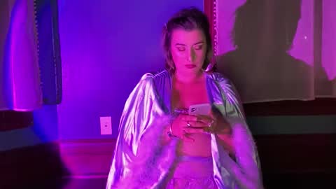 Snapshot of waywardspt chatting on 10.29.25 WaywardSprt online show from 10.29.25