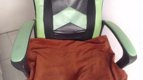 Trixie 3 online show from 10.08.25