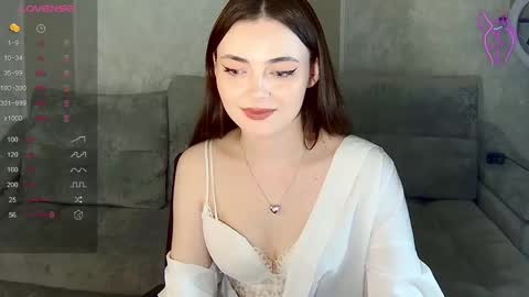 Snapshot of weareyoursun chatting on 03.07.25 Alice online show from 03.07.25