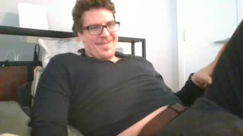 Snapshot of weatheredvoid chatting on 03.10.25 WeatheredVoid online show from 03.10.25