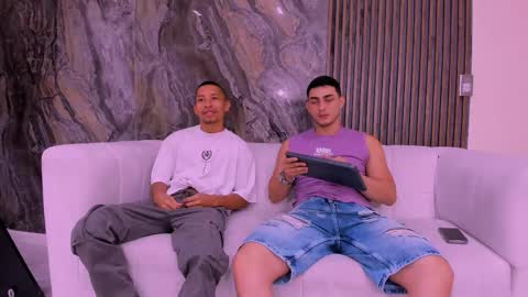 Jhonny Dick  his neighbors. online show from 12.05.25