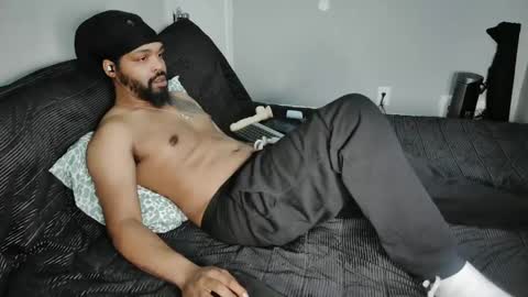 WeDaShit Come Vibe with me . online show from 12.15.24