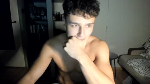 Snapshot of wee_willy_winky chatting on 06.12.26 wee_willy_winky online show from 06.12.26