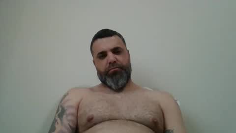 Snapshot of weezy210 chatting on 04.05.26 Weezy online show from 04.05.26