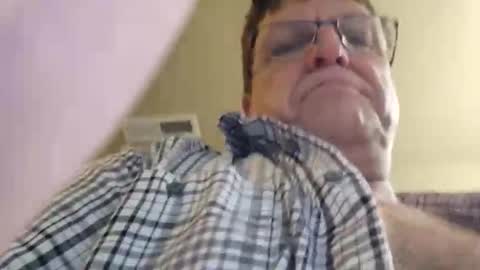 Snapshot of welderod chatting on 10.19.25 welderod online show from 10.19.25