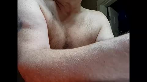 Snapshot of welderod chatting on 04.17.26 welderod online show from 04.17.26