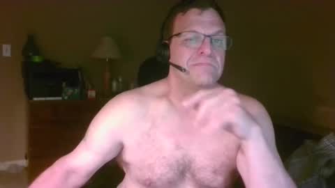 Snapshot of welderod chatting on 05.03.26 welderod online show from 05.03.26