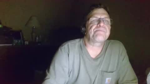 Snapshot of welderod chatting on 05.04.26 welderod online show from 05.04.26
