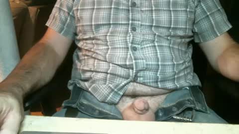 Snapshot of wellandwelland chatting on 09.08.25 wellandwelland online show from 09.08.25