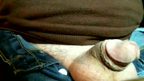 Snapshot of wellandwelland chatting on 10.22.25 wellandwelland online show from 10.22.25