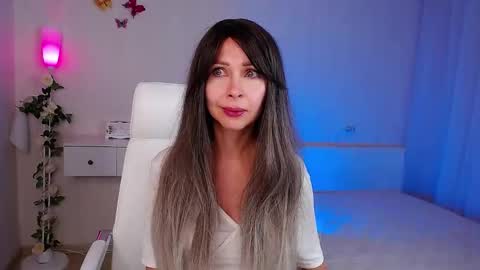 Wendi Foster online show from 10.10.25