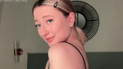 Daisy    online show from 03.03.26