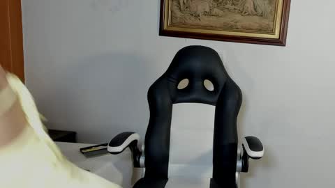 Wendy Marshall  online show from 04.19.26