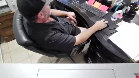 Snapshot of wes40960 chatting on 10.10.25 wes40960 online show from 10.10.25