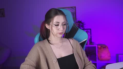 little girl who is always rightLisa online show from 12.24.24