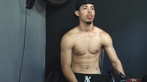 Snapshot of wesley_77 chatting on 03.03.26 wesley_77 online show from 03.03.26