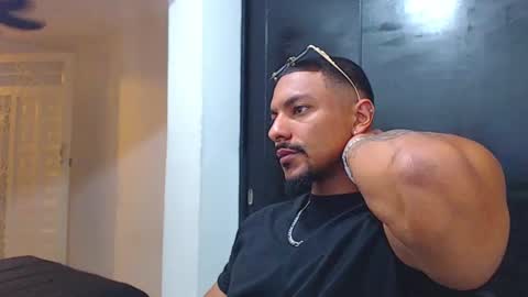 Wesley Rogger online show from 10.04.25