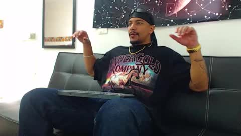 Wesley Rogger online show from 11.23.25