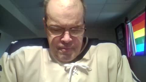 Snapshot of westcoasthockeyplayer chatting on 01.06.25 westcoasthockeyplayer online show from 01.06.25