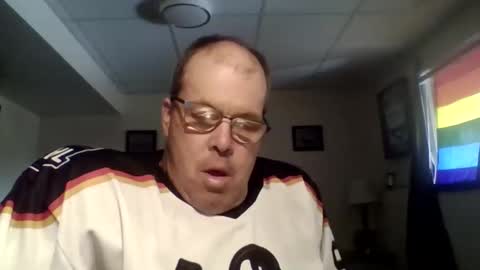Snapshot of westcoasthockeyplayer chatting on 05.08.26 westcoasthockeyplayer online show from 05.08.26