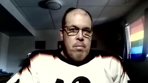 Snapshot of westcoasthockeyplayer chatting on 05.12.26 westcoasthockeyplayer online show from 05.12.26