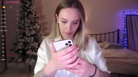 Lana online show from 12.07.24