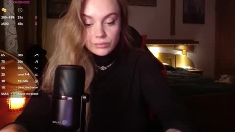 Lana online show from 11.01.25