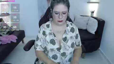 Snapshot of wet_liss chatting on 07.08.26 Diva online show from 07.08.26