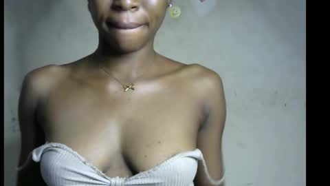 Bella online show from 11.26.25