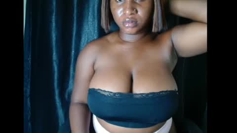 Snapshot of wet_xxpussy55 chatting on 06.16.26 Sonia online show from 06.16.26