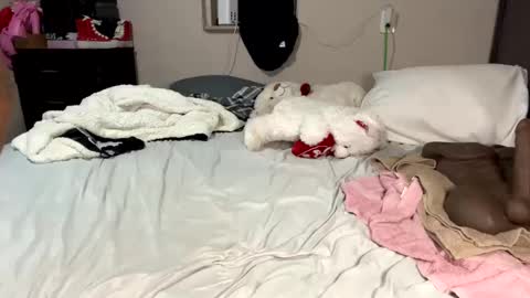 SheSquirts online show from 01.12.25