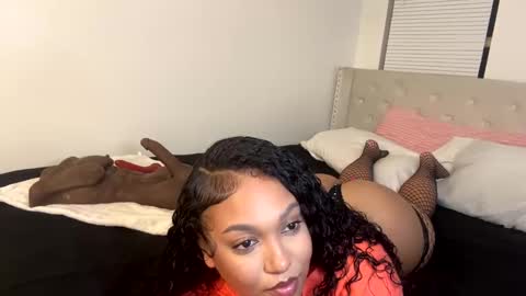 SheSquirts online show from 10.12.25