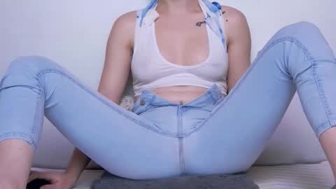 Beatrice Moan from LovenseWet from Tip MenuOpen for Private online show from 11.07.25