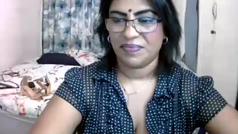 Snapshot of wetindian1971 chatting on 04.29.26 kavita online show from 04.29.26