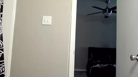 Kylie online show from 09.21.25