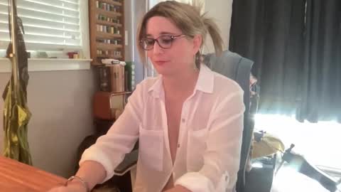 WetRainbows online show from 03.10.26