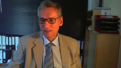 Franz online show from 09.18.25