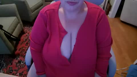 Snapshot of wetwordsonly chatting on 05.28.26 WetWordsOnly online show from 05.28.26
