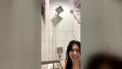 Snapshot of wetzz chatting on 02.26.26 wetzz online show from 02.26.26