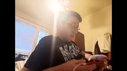 Snapshot of whatwouldyouliketosee chatting on 12.05.24 stoffy online show from 12.05.24