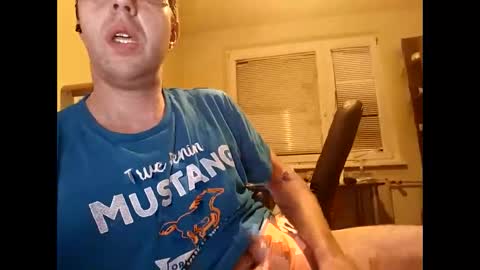 Snapshot of whatwouldyouliketosee chatting on 03.02.25 stoffy online show from 03.02.25