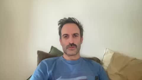 Snapshot of whiskylovexxx chatting on 10.13.25 WhiskyLove online show from 10.13.25