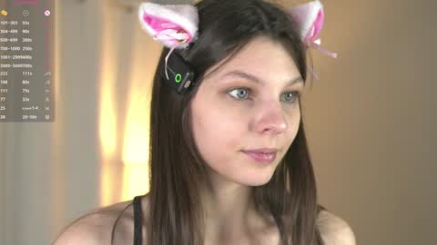 Snapshot of whisper_of_love chatting on 12.12.24 Naomi online show from 12.12.24